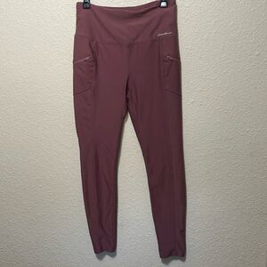Eddie Bauer Women's Brown Leggings. Zipper Pockets. Very Good Condition. Size M.